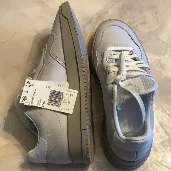 Adidas Women’s SC Premiere Sneaker Size 8 - Picture 10 of 13